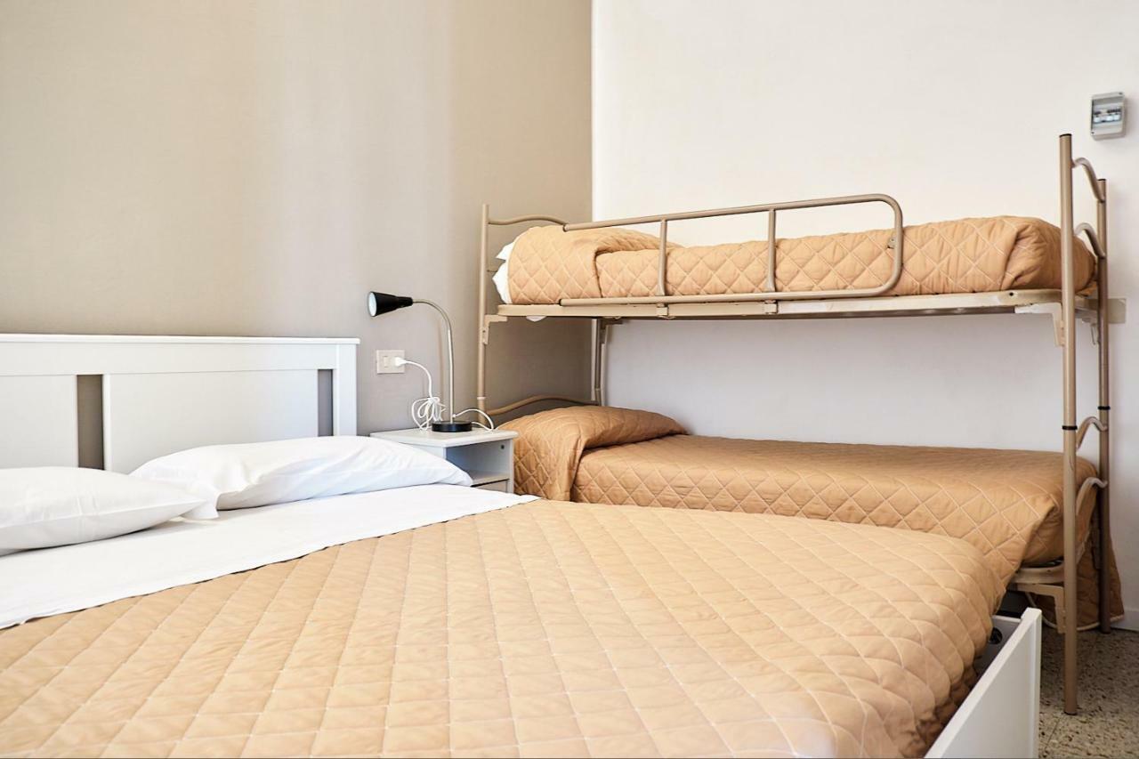Hotel Spring ريميني المظهر الخارجي الصورة